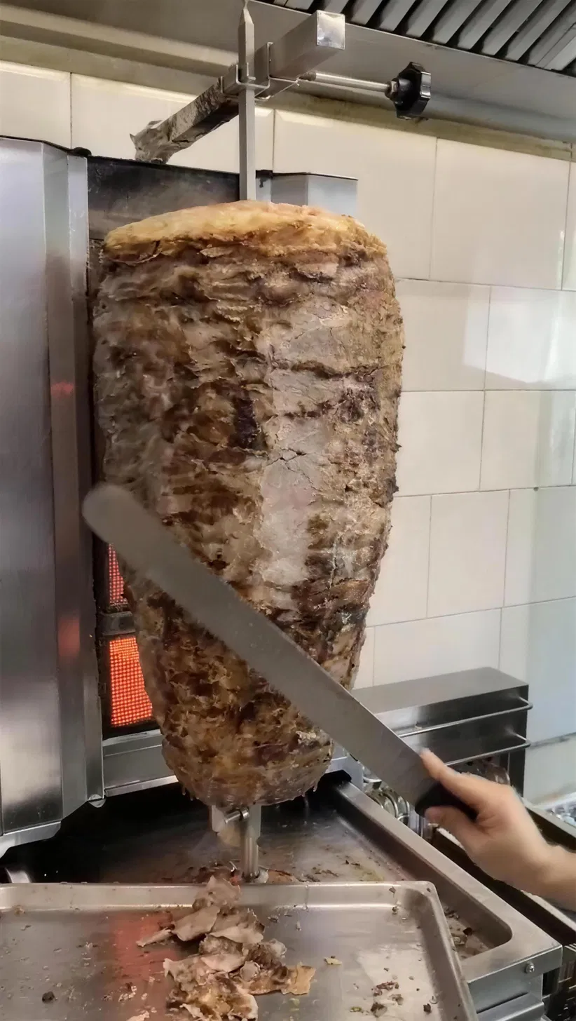 Shoarma van de grill bij MASA